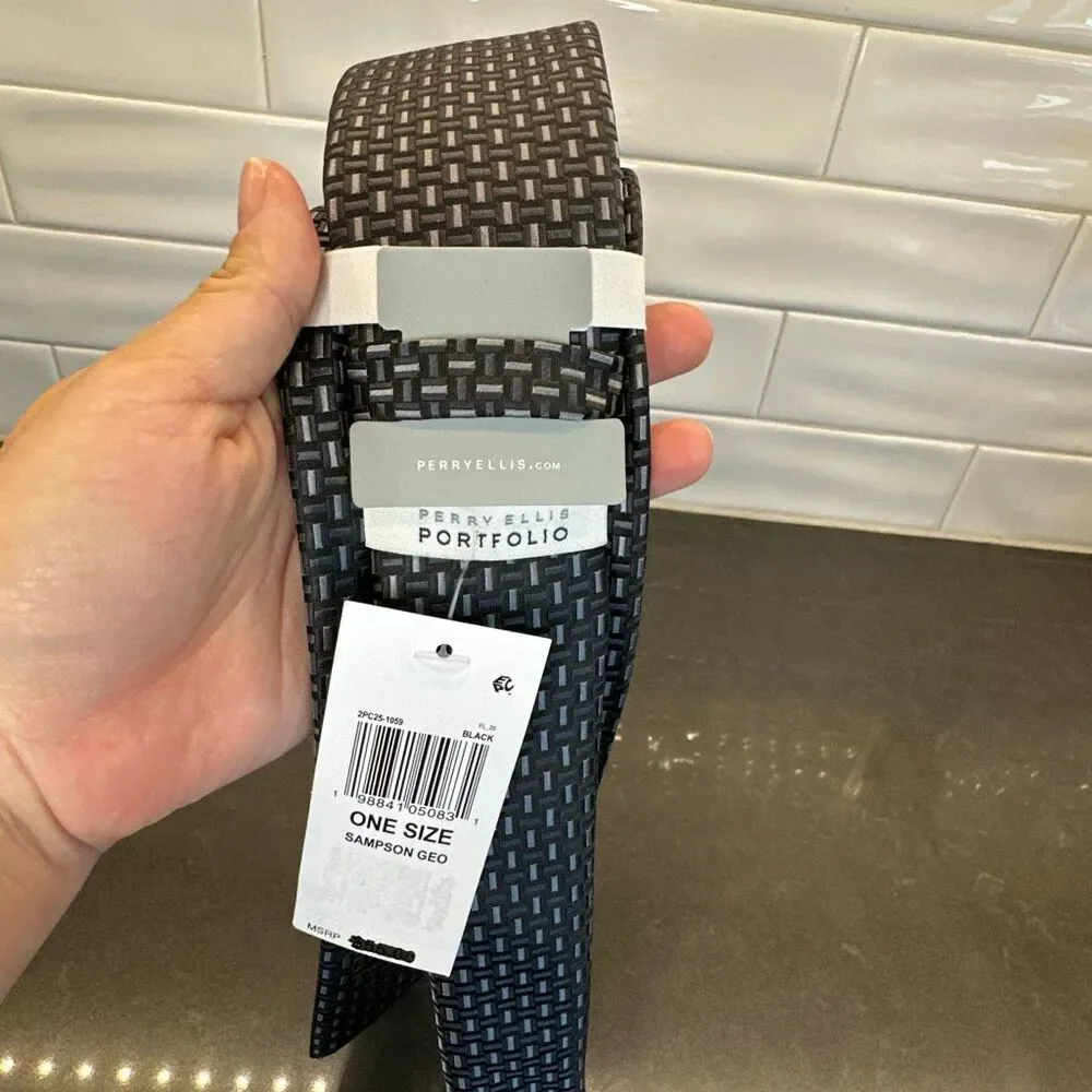 Perry Ellis Portfolio Men’s Tie-NWT